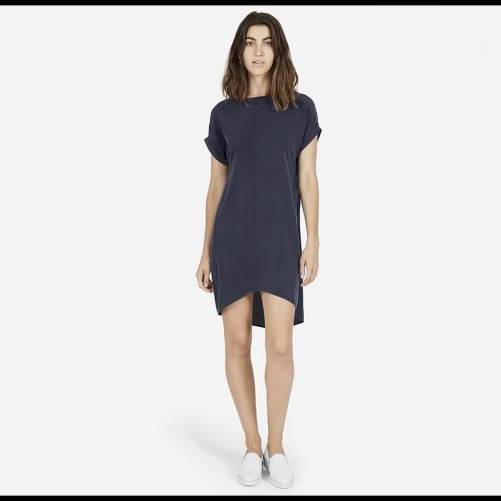 Everlane silk short sleeves dress in navy blue